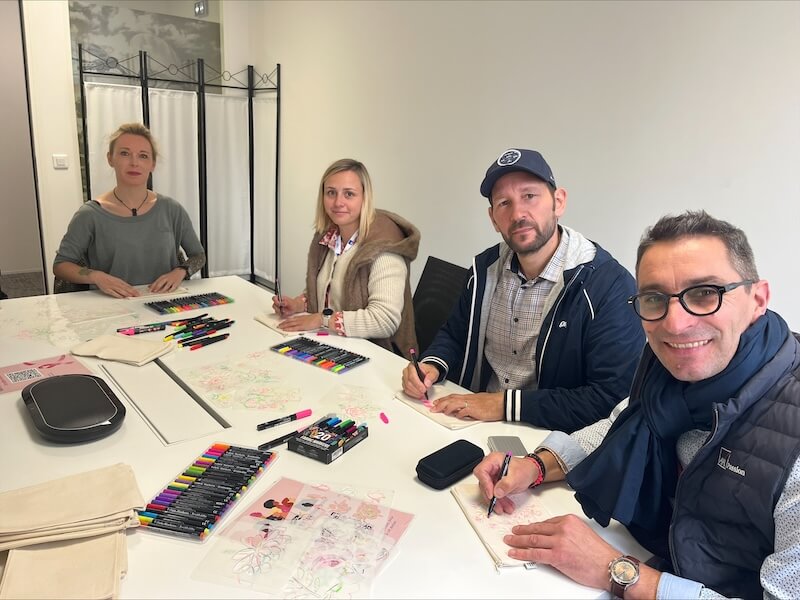 Des collaborateurs AXA Passion pour Octobre Rose.