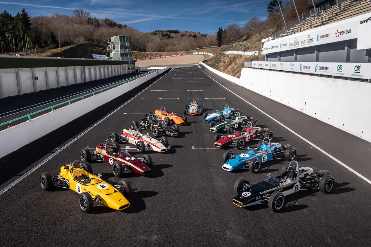 Monoplaces sur le circuit Charade
