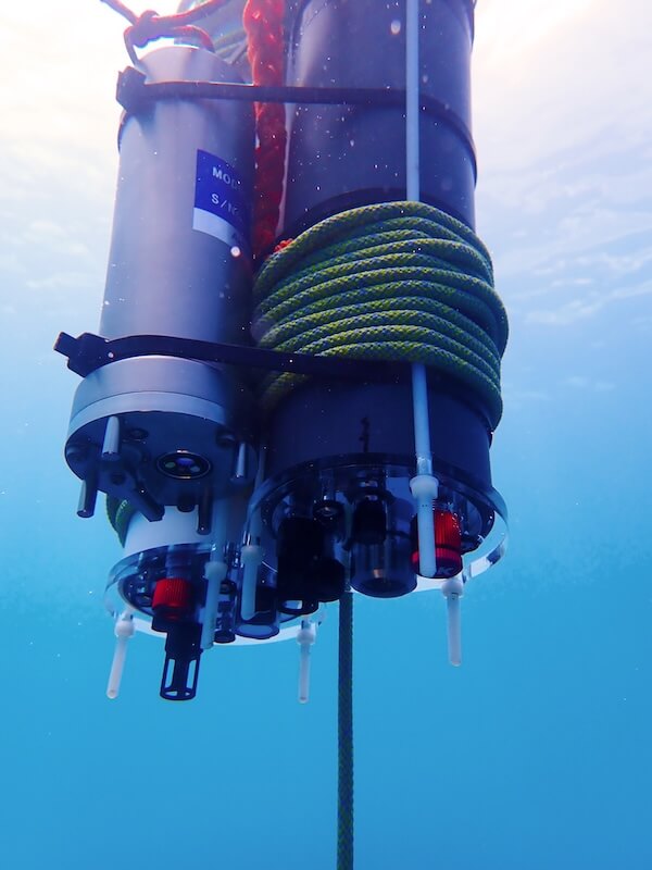 Instruments sous-marins