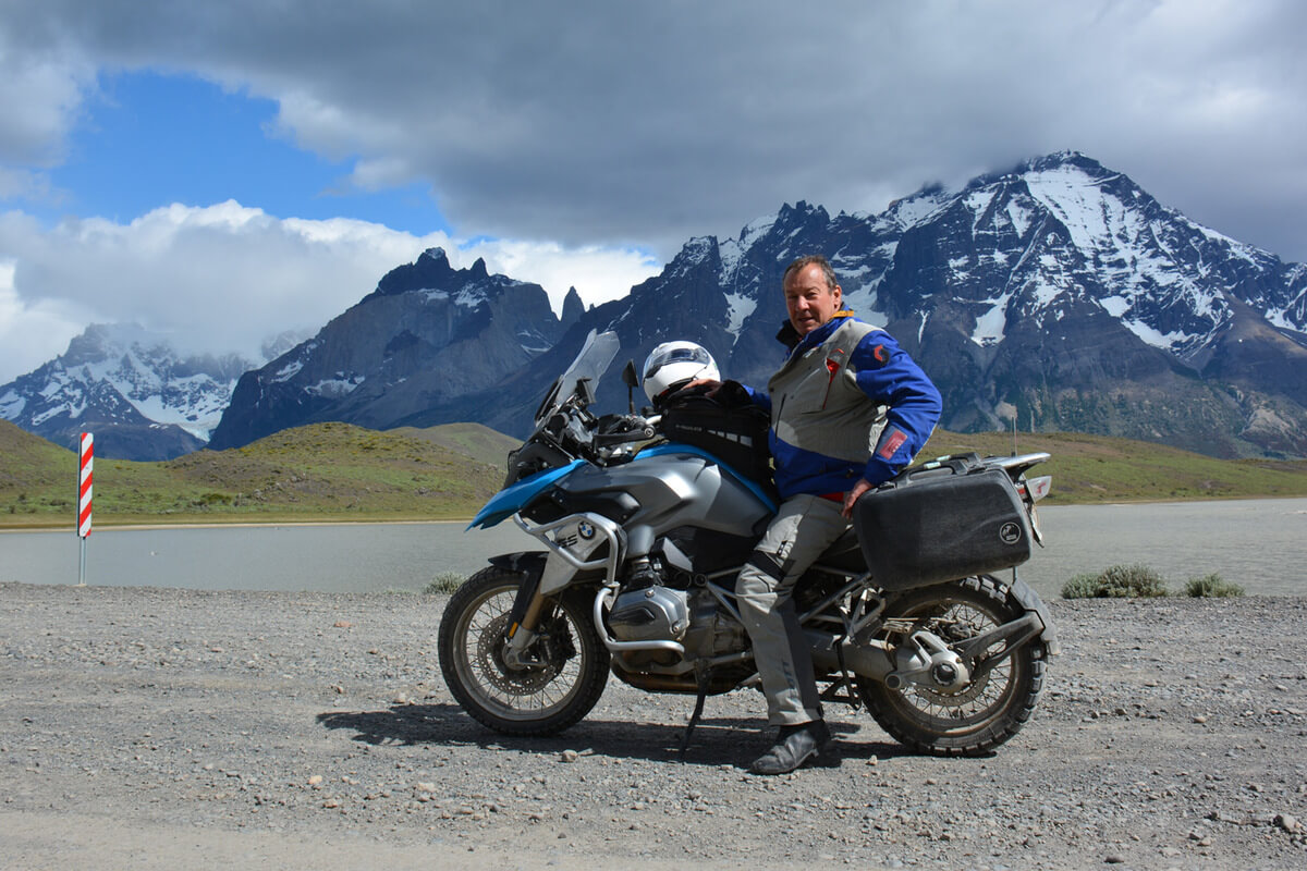 Jean-Paul Naddeo lors de son voyage en Patagonie sur une BMW 1200 GS.