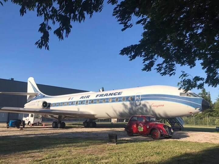 Petit déjeuner sur le port de Honfleur.