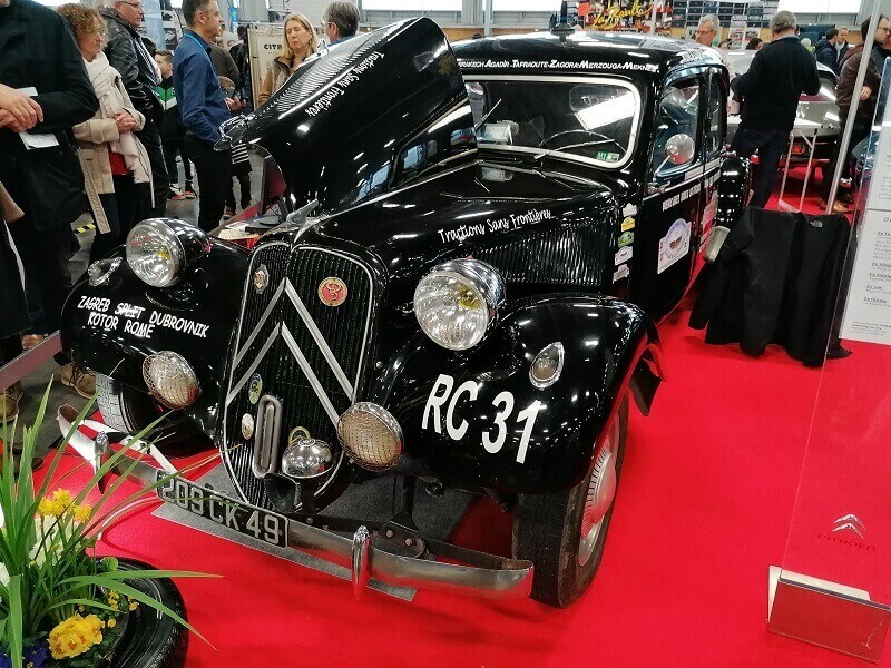 Ambiance et visiteurs au salon Historic Auto Nantes 2020.