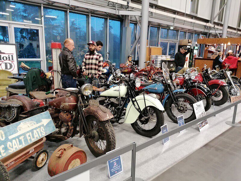 Alfa Romeo célébrant ses 110 ans à Historic Auto Nantes.