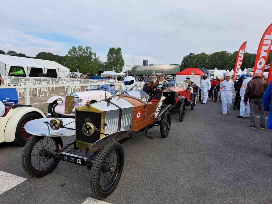 Bugatti Type 59 sur la piste du Vintage Revival Montlhéry.