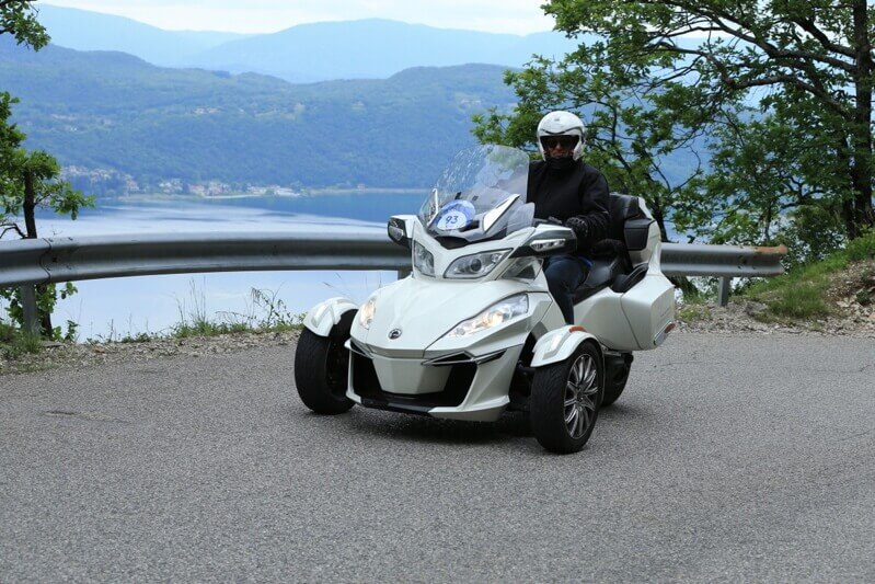 Can-Am participant au Rallye AXA Passion à Annecy.