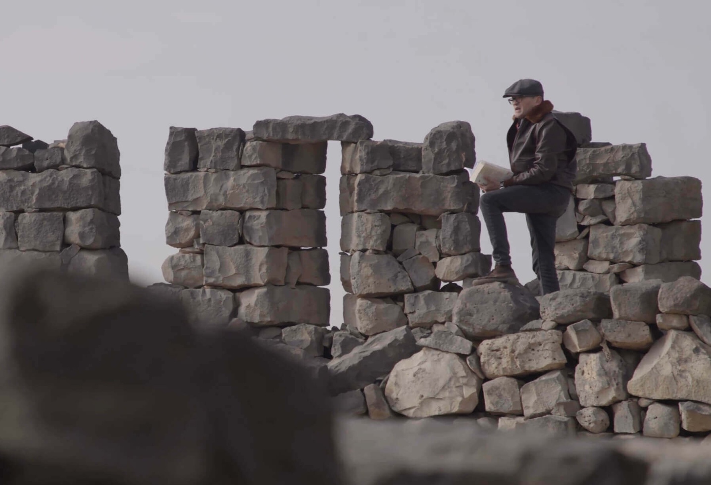 Contemplation dans les ruines du château d'Azraq.