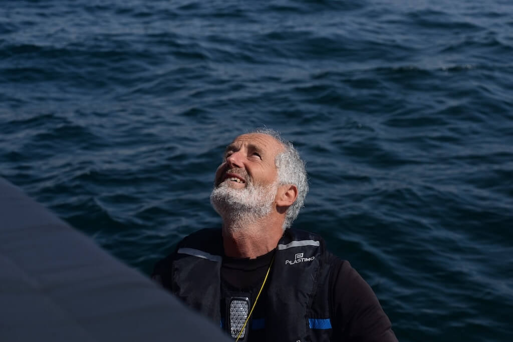 Michel Desjoyeaux, double vainqueur du Vendée Globe, accueille les adhérents du Club.