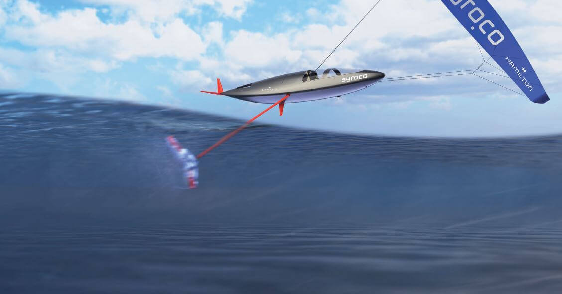 Prototype Syroco avec son foil innovant en pleine vitesse.